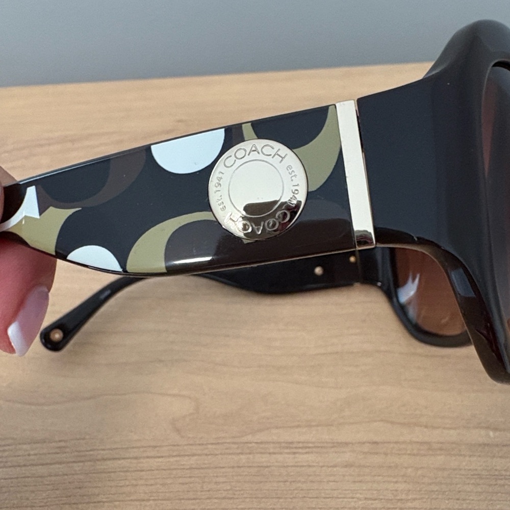 Coach Arabella Sunglasses with Case - Picture 8 of 8
